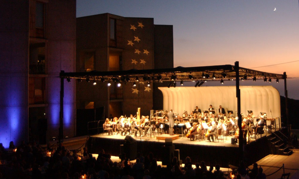 06-sas-tynan Ronan Tynan